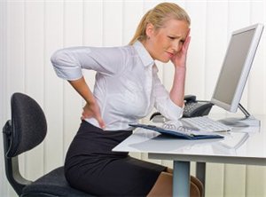Почему при беременности болит спина? Частые причины возникновения боли и способы ее устранения