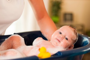 Пупок у новорожденных: несложные правила и рекомендации по уходу и обработке