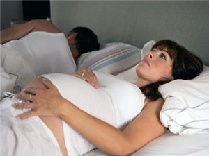 Бессонница при беременности: в чем ее причины и как с ней бороться?