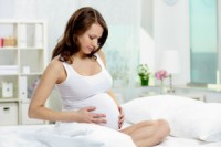 Пищевое отравление при беременности: симптомы, причины и способы лечения