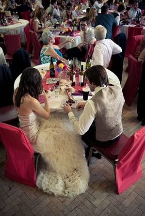 Какой же выбрать конкурс на свадьбу за столом?